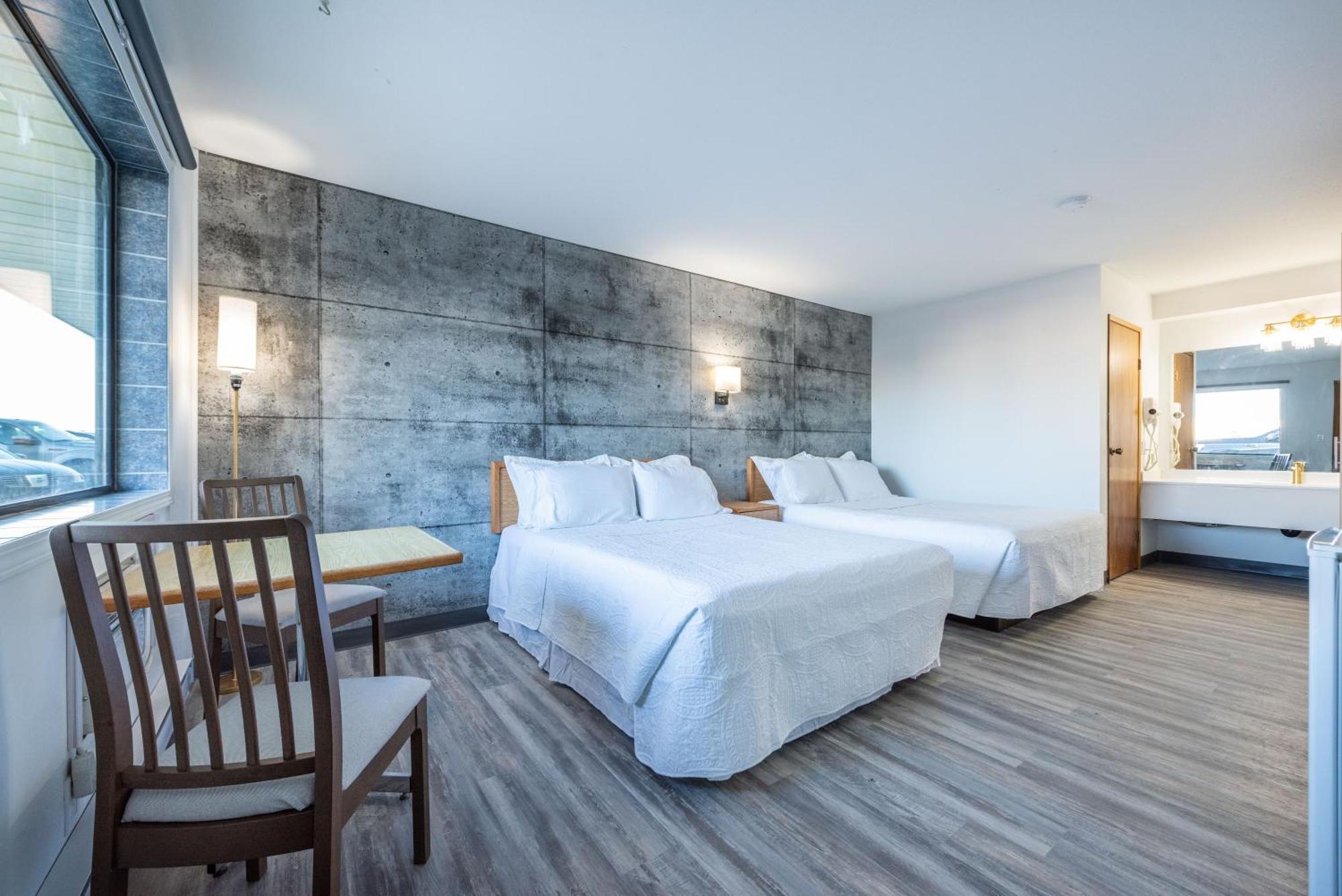 Blue Horse Motel Beiseker ภายนอก รูปภาพ