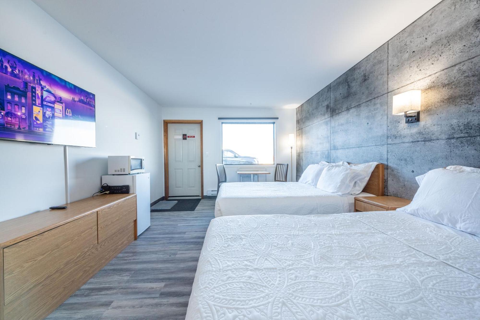 Blue Horse Motel Beiseker ภายนอก รูปภาพ